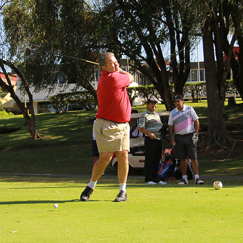 Jugador de golf en el torneo DHL en Cariari, Costa Rica